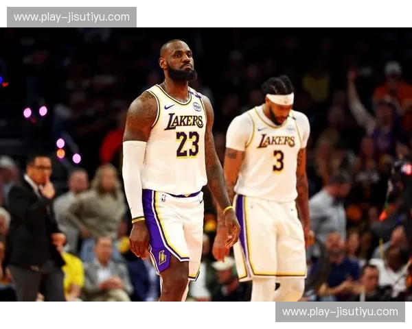 紫金荣耀对阵撕裂意志：湖人与开拓者的恩怨录，谁在主宰新的时代？